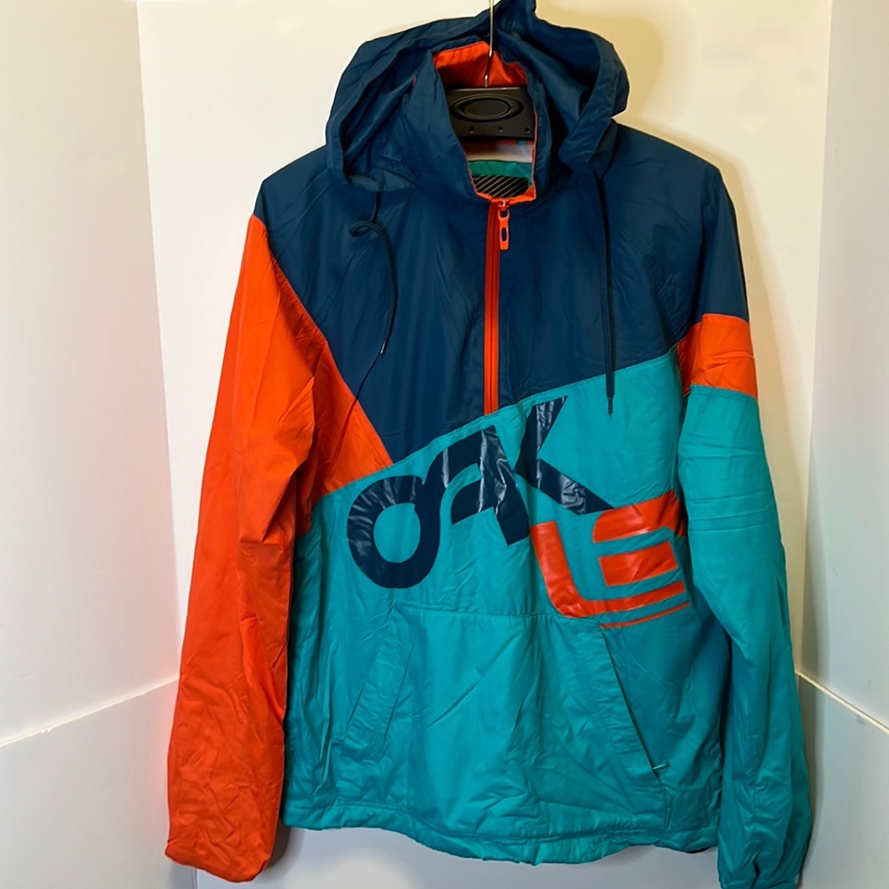 Retro Oakley windbreaker!